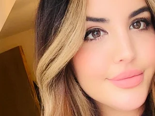 glamcambabes.com zaraluxy livesex profile in the-best-place-in-the-world cams