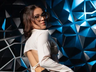 mega-camsex.net zoe_westt livesex profile in in-your-heart-and-dreams-3 cams