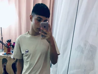 AlexMax19 profile picture