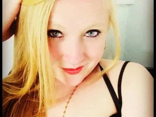 AliceCat19 profile picture