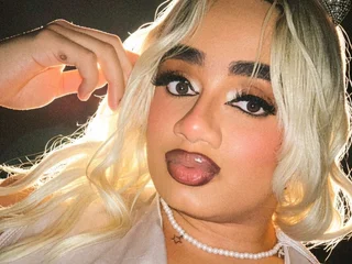 AmberMonroebg profile picture