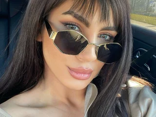 amyglow18