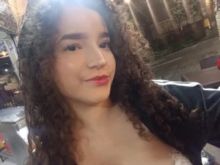 anabelcross