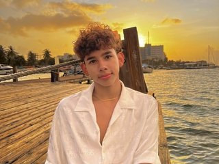 Andrewcute18 - Streamate Teen Piercing Tattoo Boy 