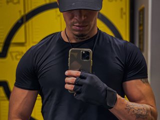 Anzelottx Male Online Webcam Chat