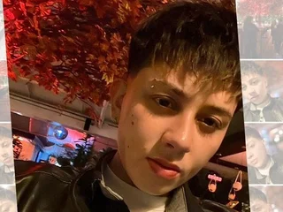 streamate aron_miller webcam profile pic via cam-performer.com