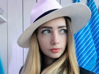 AzaliaSun profile picture