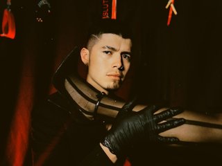 bastian_bdsm live cam