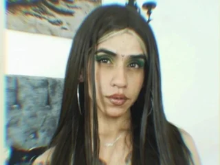 BellaPoisonous profile picture
