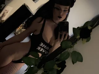 BettiePainXO profile picture