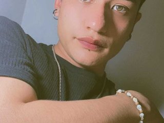 Blake_mitchell - Streamate Teen Deepthroat Interactivetoys Boy 