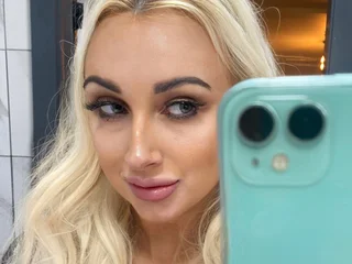 BlondieBarbieBabe profile picture