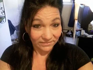 Bustymistress73 profile picture