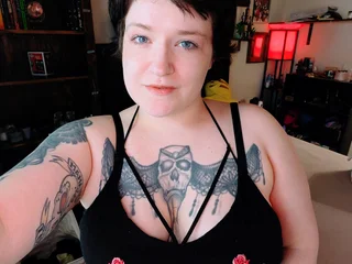CarmenCharmz profile picture
