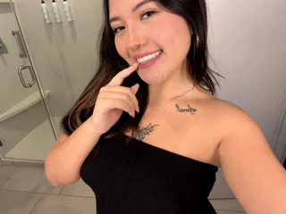 CharlottePrice19 profile picture