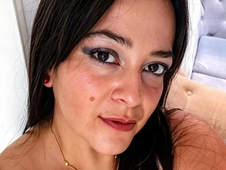 Cristalvonne profile picture