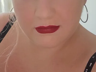 Curvyy_Lola profile picture