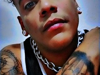 Elmorenohot - Streamate Piercing Smoke Spanking Boy 