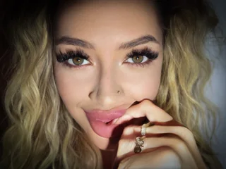 EvaKrystal profile picture