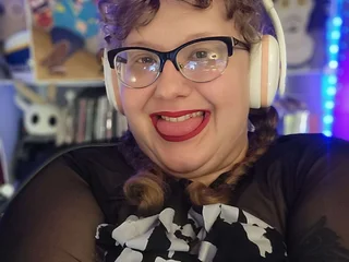 FatVeronica profile picture