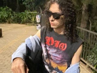 felurian_ath Live Webcam on Streamate
