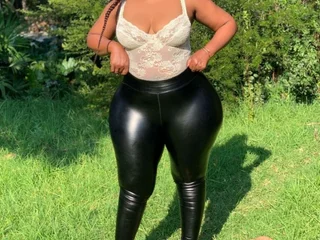 streamate goddessmilf webcam profile pic via grannylivesexcams.com