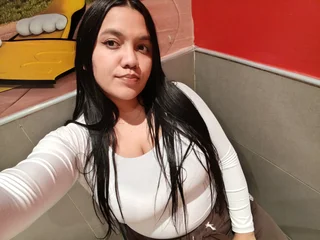 IsabelRose33 profile picture