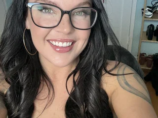ivyraewants2play