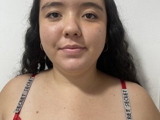 JessicaANDFabian - Streamate Teen Deepthroat Piercing Girl 