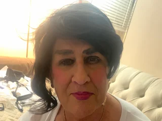 JessWhispers profile picture