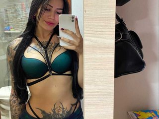 Jezsexy - Streamate Piercing Smoke Spanking Girl 