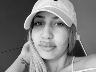 JULYIANNA profile picture