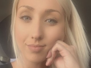 Webcam-sex sjovt med K8thegr_88 på live sexkamera