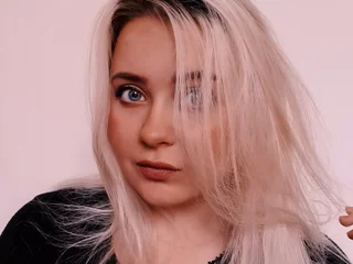 kaylafisherxo