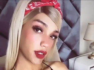 lara_wolf profile