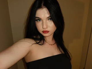 LioraMoon profile picture