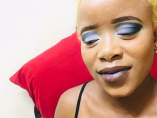 Lovelyflower97 - Streamate Teen Piercing Smoke Girl 