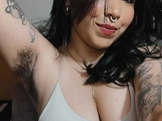LucianaCas profile picture