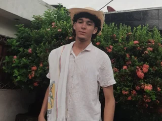 luisc_bigcock from jerkmate