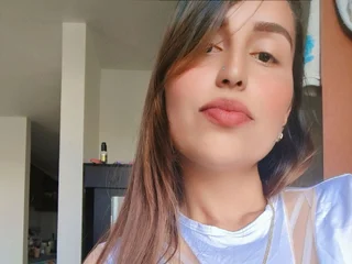 LunaRouuse profile picture