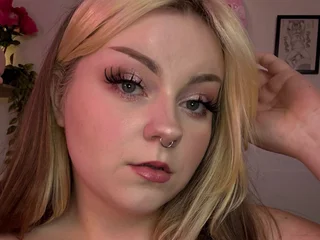MaxineMoonxx profile picture