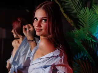 MelaniaMaven profile picture