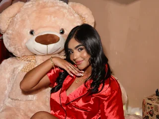 MiaaCaastro profile picture
