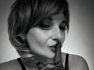 Mirabel36 profile picture