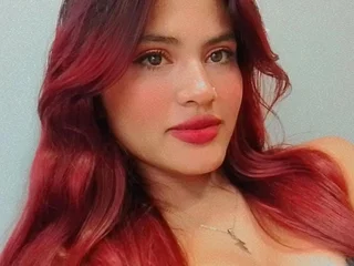 nahomy_vic profile