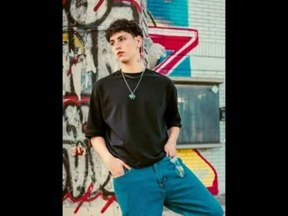 Nicklat21 profile picture