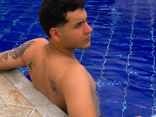 Nohawhiite - Streamate Interactivetoys Piercing Smoke Boy 