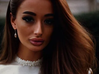 OutrageousOne Live Cam