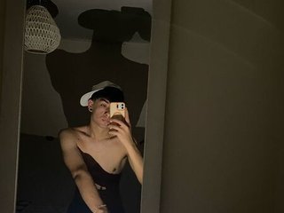 Patrickk20 - Streamate Teen Piercing Tattoo Boy 