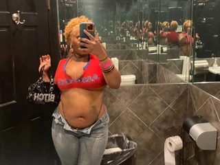 peachescheeks profile